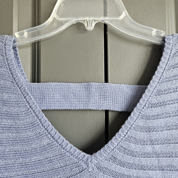 NY&CO Womens Oversized V-neck Sweater Sz Large NWT - Picture 4 of 10